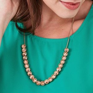 Vida Necklace